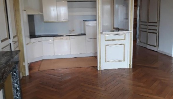 Logement tudiant T4 à Sedan (08200)