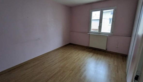 Logement �tudiant T4 &agrave; Sedan (08200)