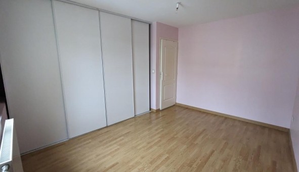 Logement �tudiant T4 &agrave; Sedan (08200)