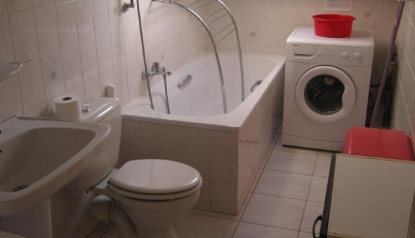 Logement tudiant T4 à Sidiailles (18270)