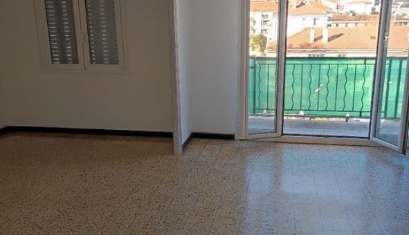Logement �tudiant Location T4 Vide Soveria (20250)