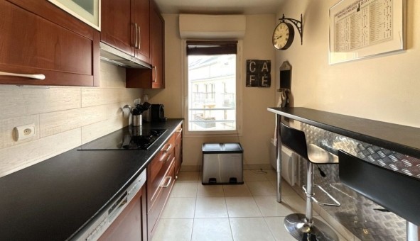 Logement �tudiant T4 &agrave; Suresnes (92150)