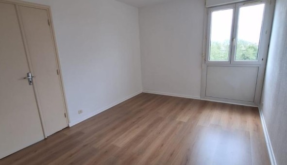 Logement tudiant T4 à Tarbes (65000)