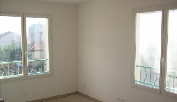 Logement tudiant T4 à Toulon (83200)