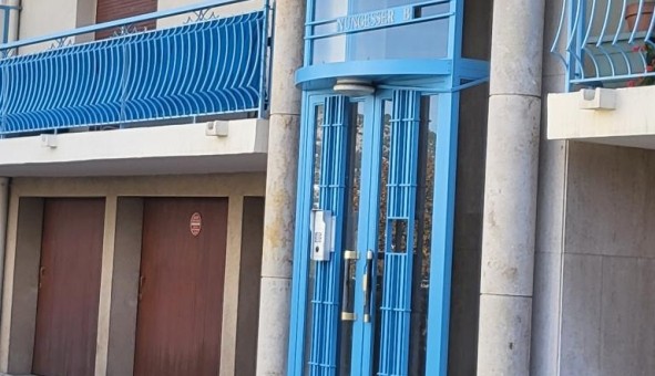 Logement tudiant T4 à Toulon (83200)
