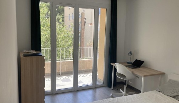 Logement tudiant T4 à Toulon (83200)