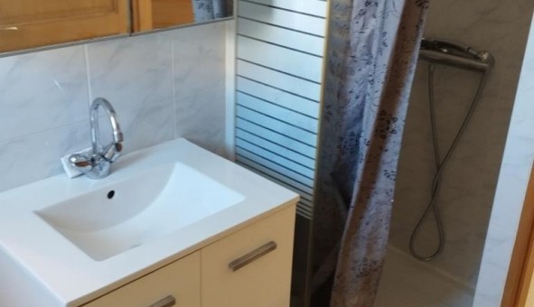 Logement tudiant T4 à Toulon (83200)