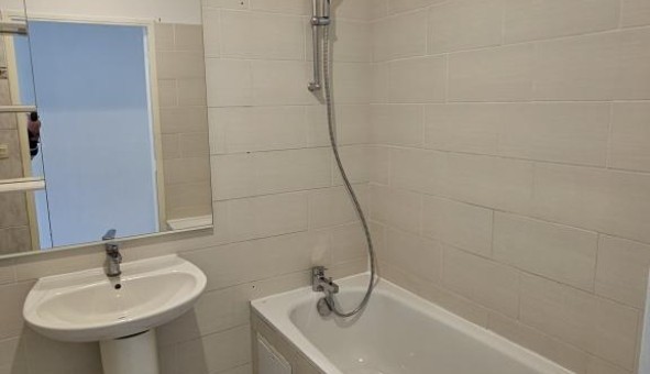 Logement tudiant T4 à Toulon (83200)