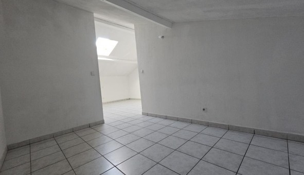 Logement tudiant T4 à Toulon (83200)