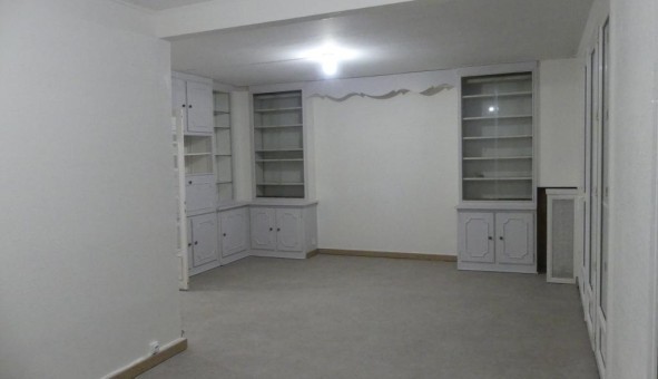 Logement étudiant T4 &agrave; Tours (37000)