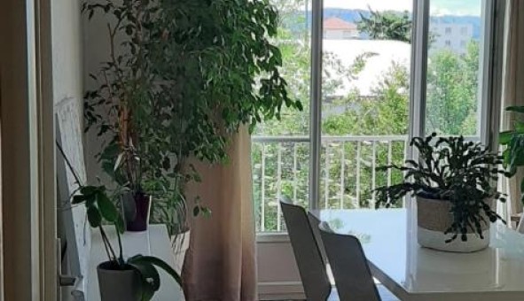 Logement tudiant T4 à Valence (26000)