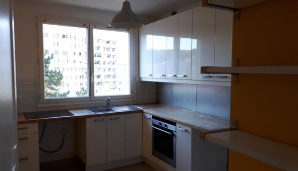 Logement tudiant T4 à Versailles (78000)