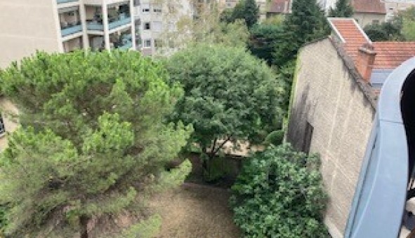 Logement tudiant T4 à Villeurbanne (69100)