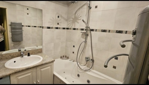 Logement �tudiant T4 &agrave; Villeurbanne (69100)