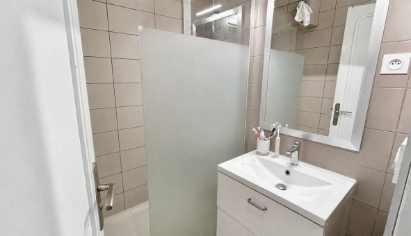 Logement �tudiant T4 &agrave; Villeurbanne (69100)