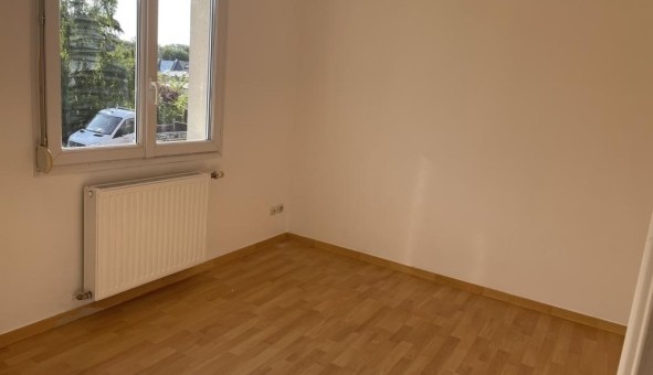 Logement tudiant T5 à Acy (02200)