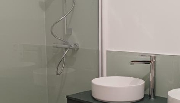 Logement �tudiant T5 &agrave; Ahuill� (53940)