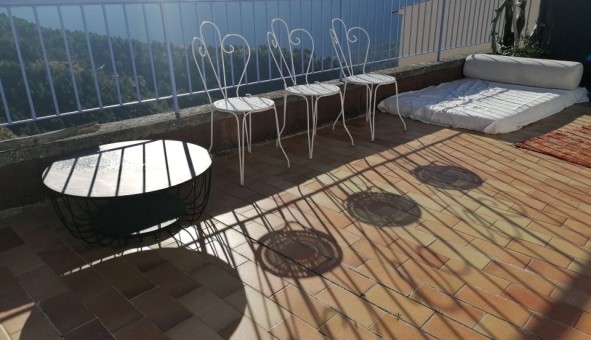 Logement �tudiant T5 &agrave; Aiglun (06910)