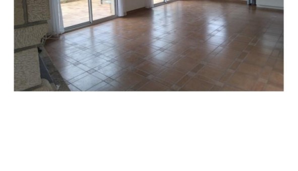 Logement tudiant T5 à Ailhon (07200)