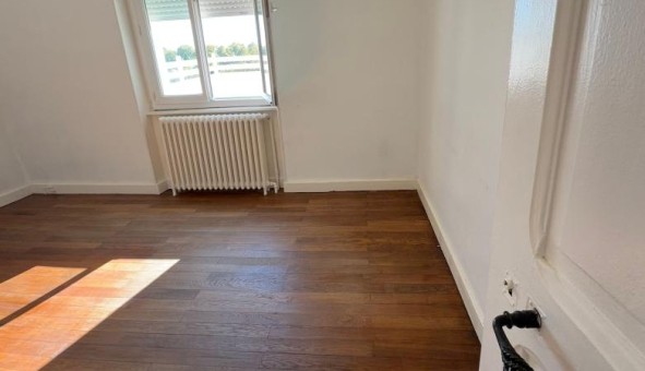 Logement tudiant T5 à Ailhon (07200)