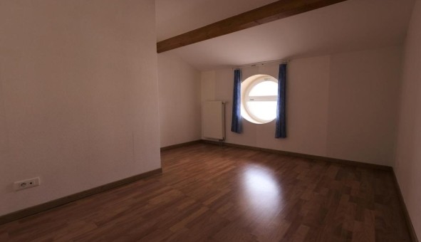 Logement �tudiant T5 &agrave; Allain (54170)