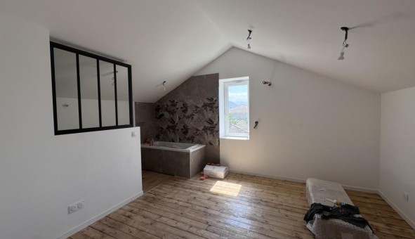 Logement tudiant T5 à Ambrieu en Bugey (01500)