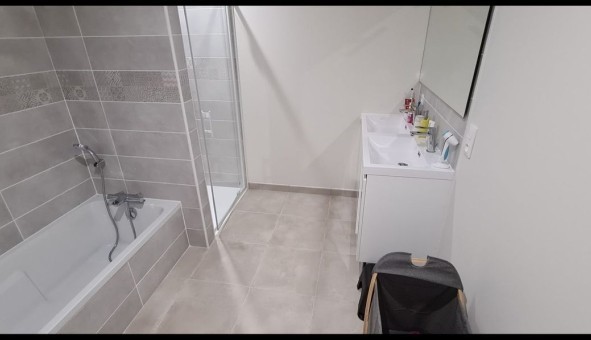 Logement �tudiant T5 &agrave; Andign� (49220)
