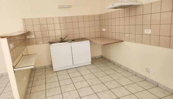 Logement tudiant T5 à Anglars (46120)