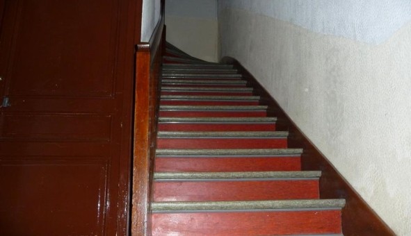 Logement �tudiant T5 &agrave; Anglure sous Dun (71170)