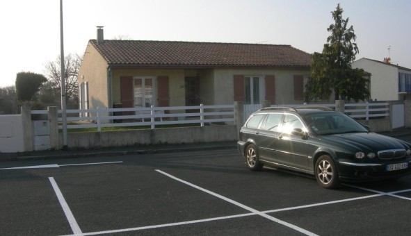 Logement tudiant Location T5 Vide Angoulins (17690)
