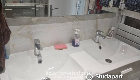 Logement �tudiant T5 &agrave; Antibes (06160)