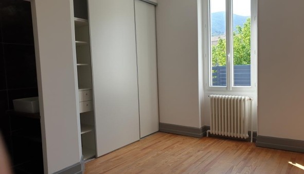 Logement tudiant T5 à Arpavon (26110)