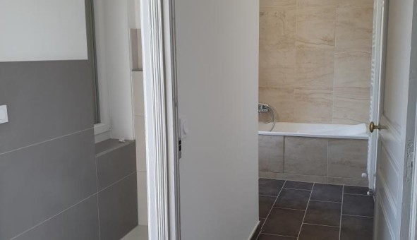 Logement tudiant T5 à Arpavon (26110)