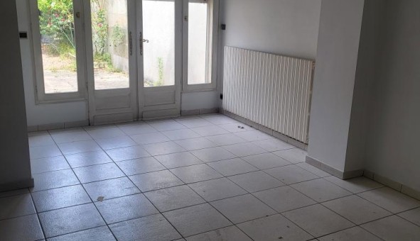 Logement tudiant T5 à Arveyres (33500)