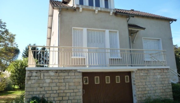 Logement tudiant T5 à Aubas (24290)