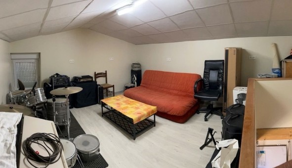 Logement �tudiant T5 &agrave; Aug� (79400)