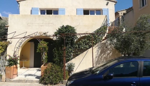 Logement �tudiant T5 &agrave; Aureille (13930)