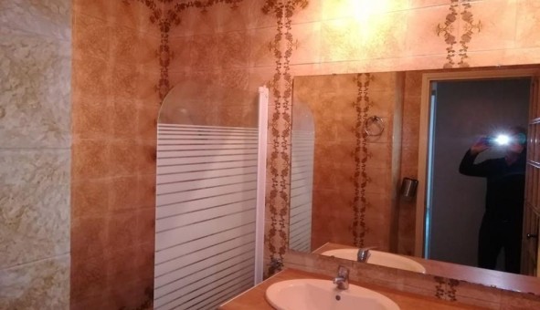 Logement �tudiant T5 &agrave; Aureille (13930)