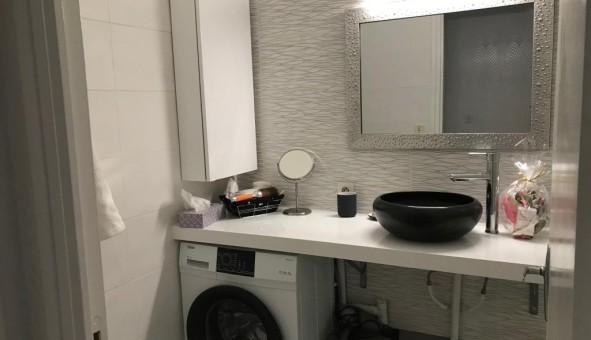 Logement tudiant T5 à Bages (11100)
