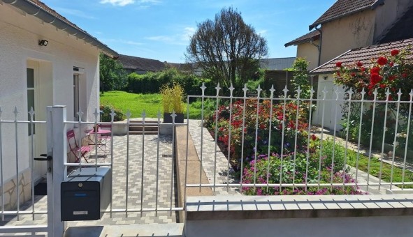 Logement tudiant T5 à Baron (71120)