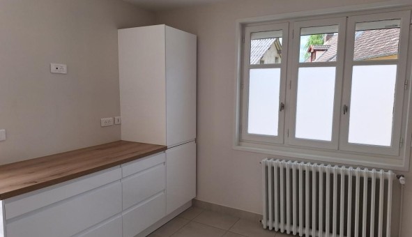 Logement tudiant T5 à Baron (71120)