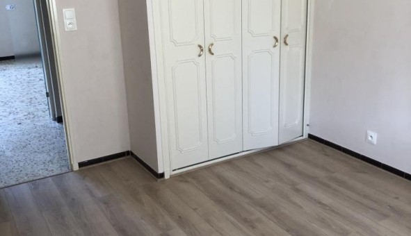 Logement �tudiant T5 &agrave; Beauvoisin (26170)