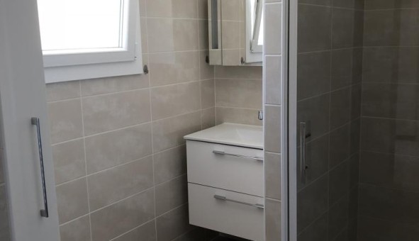 Logement �tudiant T5 &agrave; Beauvoisin (26170)