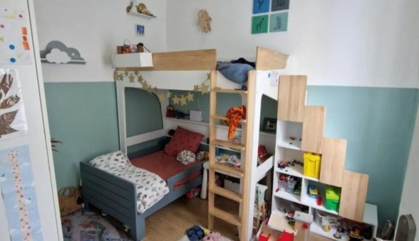 Logement tudiant T5 à Bgles (33130)