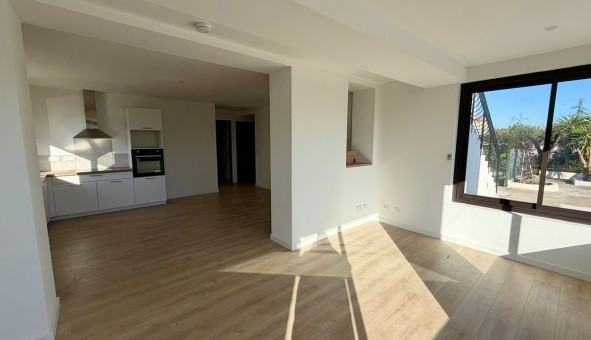Logement �tudiant T5 &agrave; Belgentier (83210)