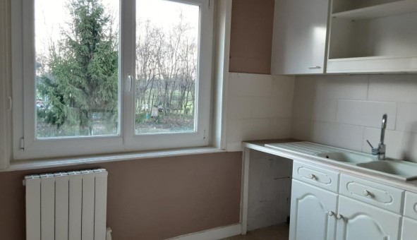 Logement tudiant T5 à Bellegarde en Forez (42210)