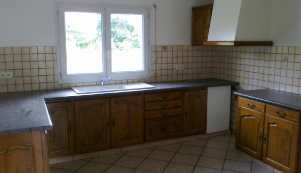 Logement tudiant T5 à Blus (40300)