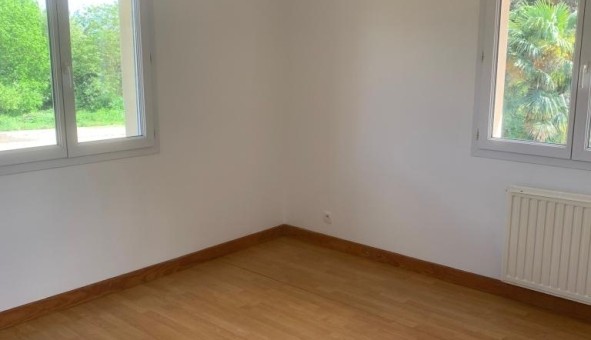 Logement tudiant T5 à Blus (40300)