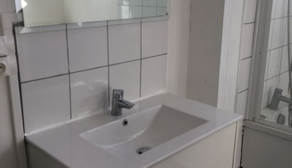 Logement �tudiant T5 &agrave; Benay (02440)