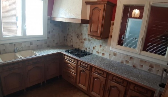 Logement tudiant T5 à Bzu le Gury (02310)